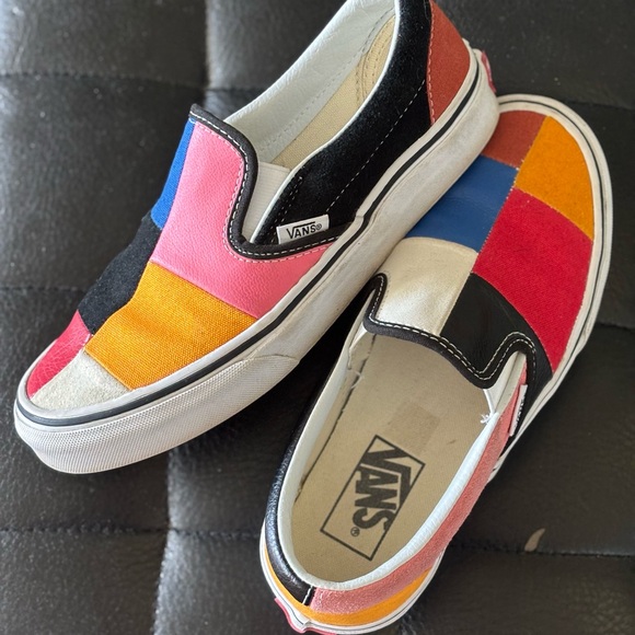 Women’s Size 6 Vans Classic Slip-On Patchwork Sneakers - Picture 4 of 5